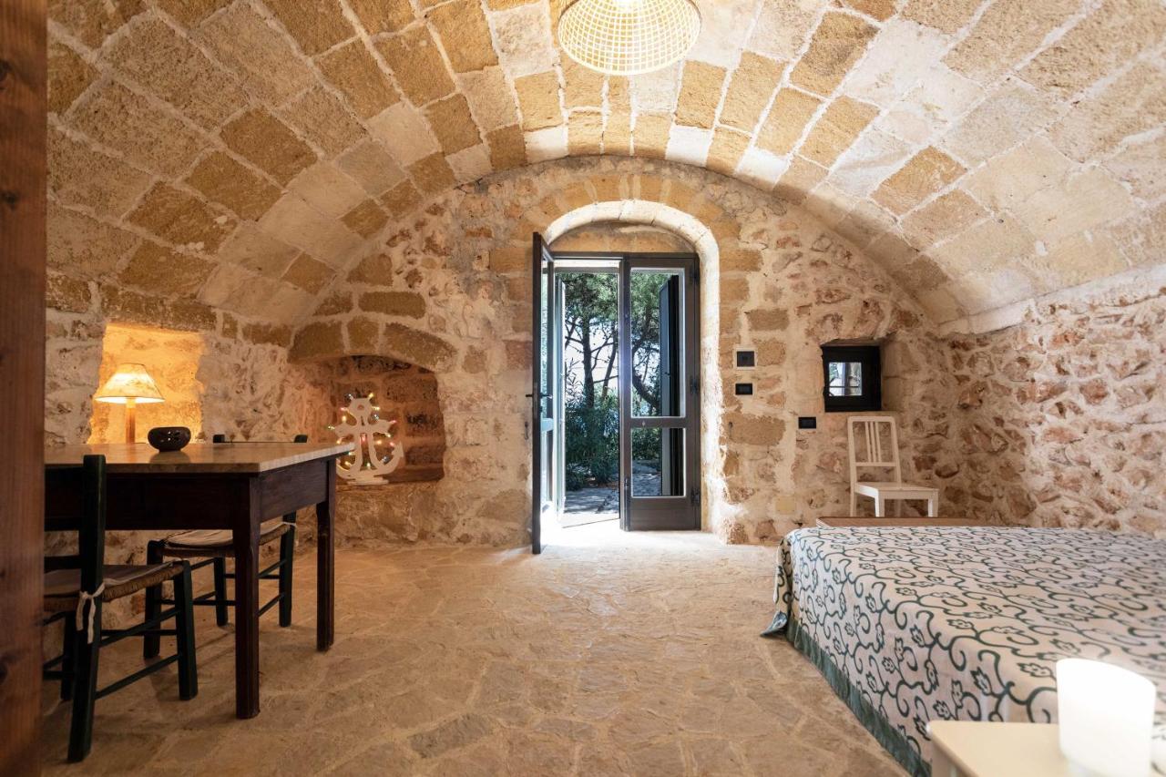 Il Posto Delle Fragole Bed & Breakfast Castro  ภายนอก รูปภาพ