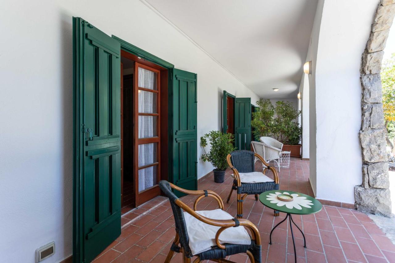 Il Posto Delle Fragole Bed & Breakfast Castro  ภายนอก รูปภาพ